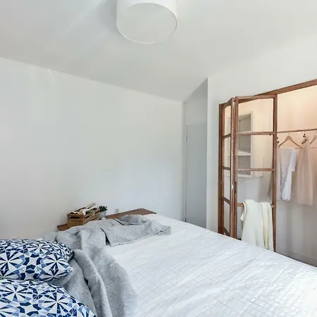 Nemo Apartment